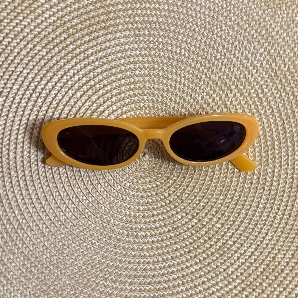 Y2K Narrow Oval Sunglasses Glossy Butter Yellow Frame Retro 90s
